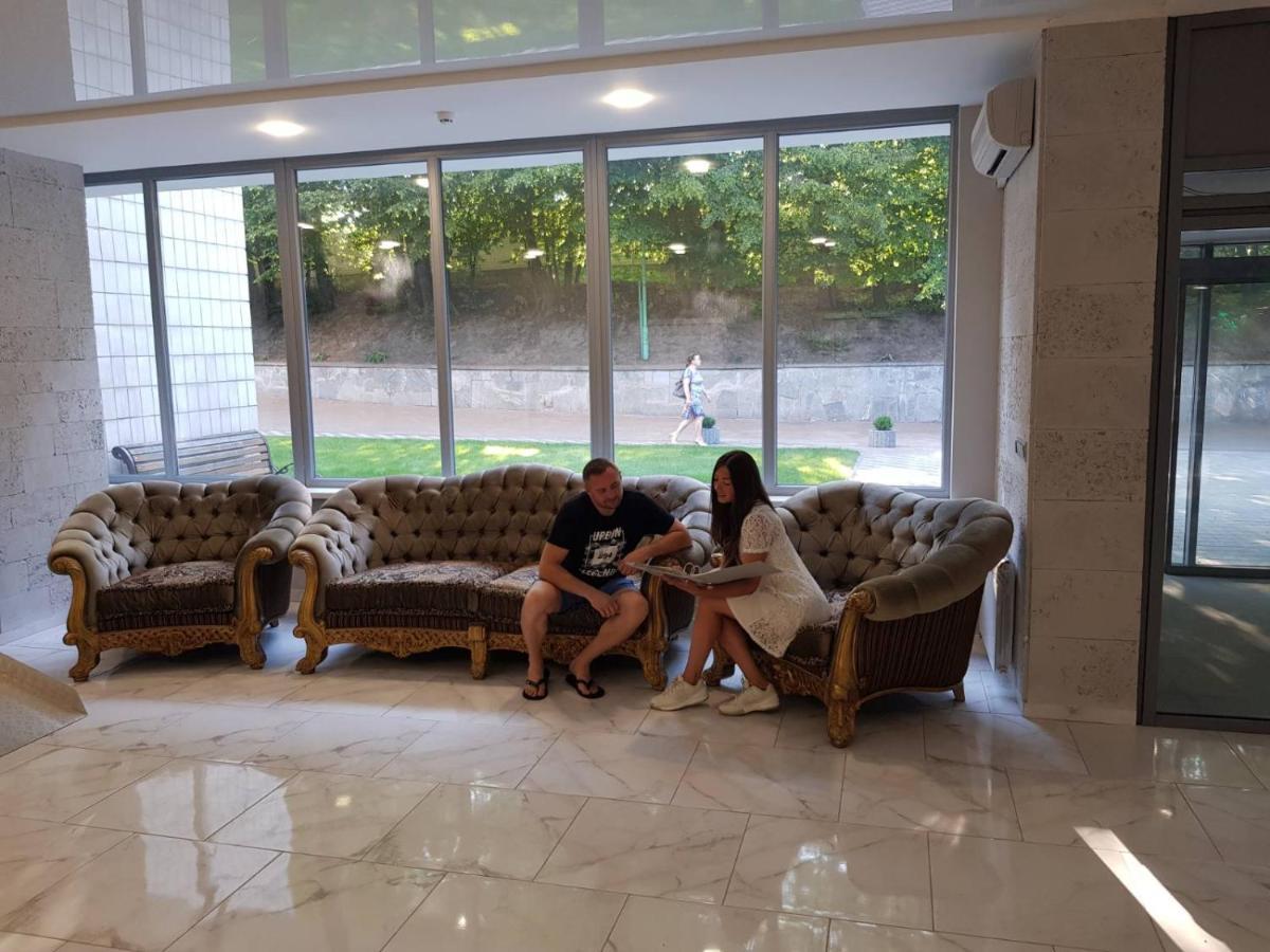 Sanatoriy-Hotel Feofaniya Киев Екстериор снимка