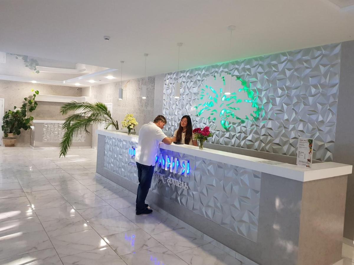 Sanatoriy-Hotel Feofaniya Киев Екстериор снимка